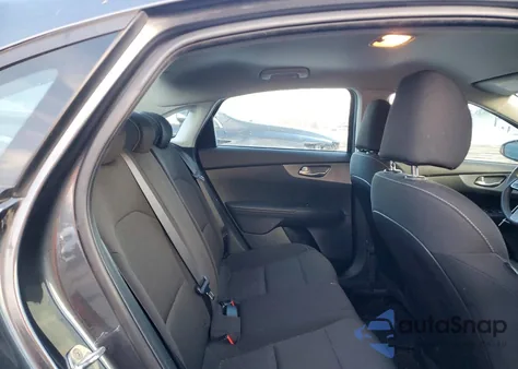 2021 Kia Forte Fe из США, поврежденный, VIN 3KPF24AD5ME392094